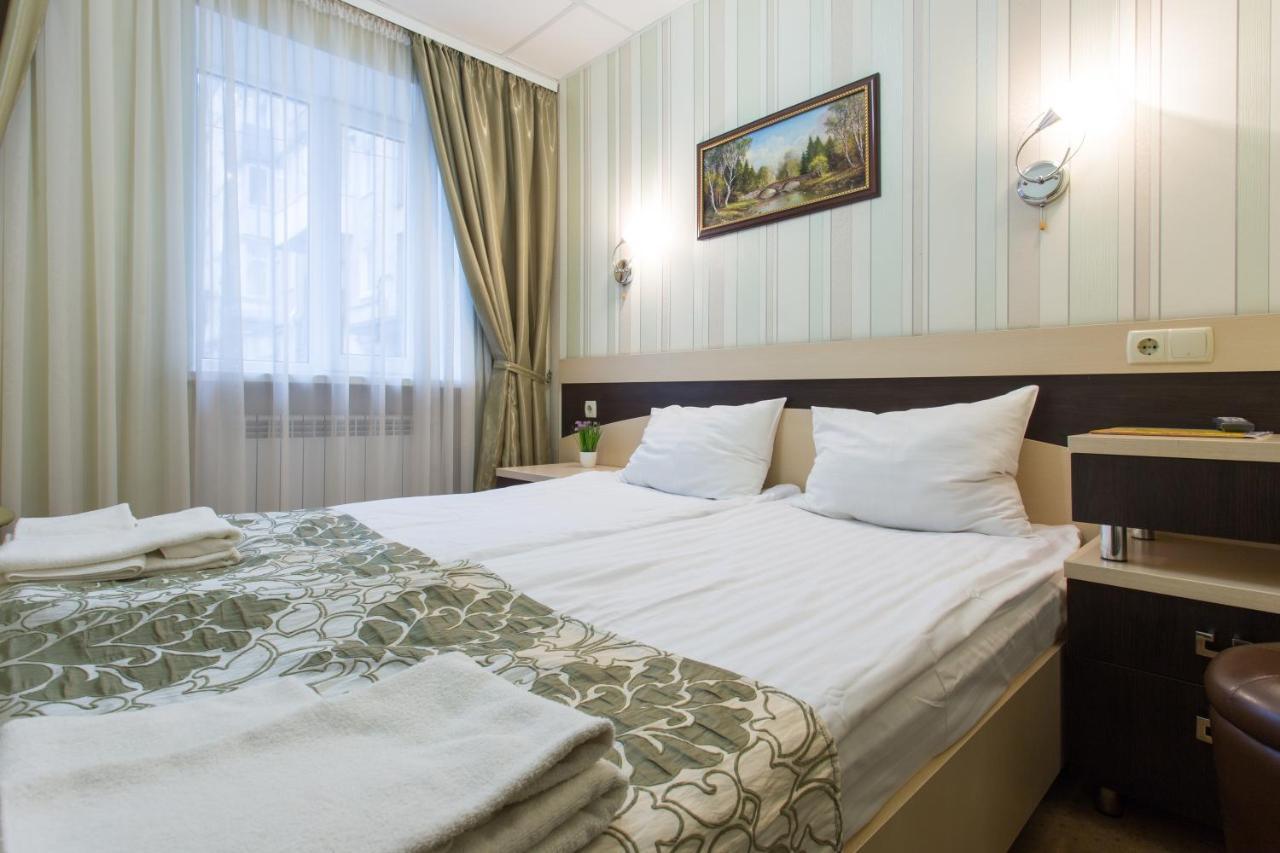 Hotel Voyage Харков Екстериор снимка