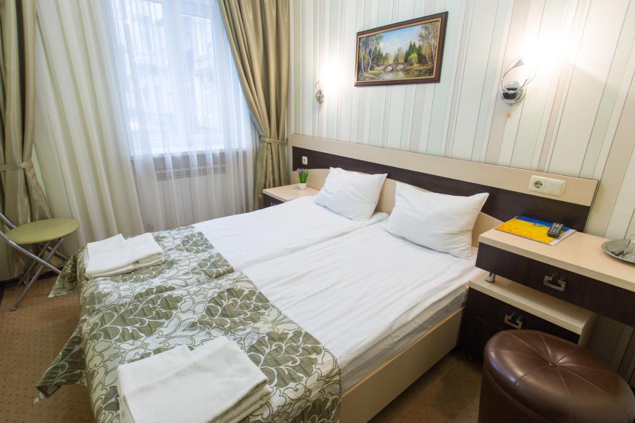 Hotel Voyage Харков Екстериор снимка