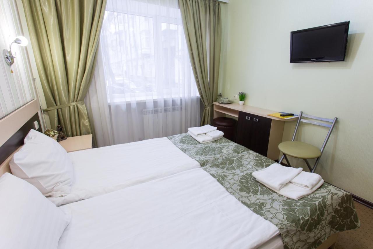 Hotel Voyage Харков Екстериор снимка
