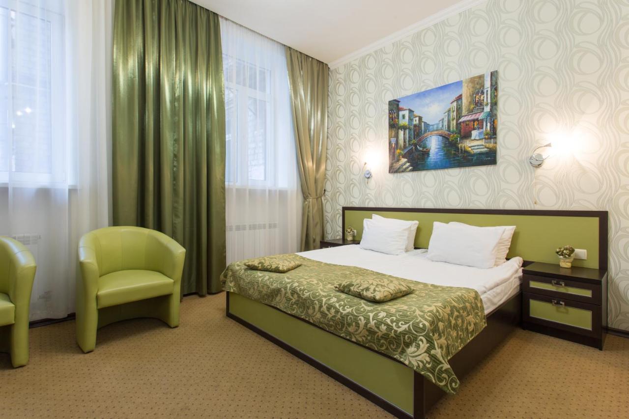 Hotel Voyage Харков Екстериор снимка
